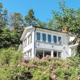 Holiday Home Stegeborg Sjöstugan by Interhome，位于Norrkrog的酒店