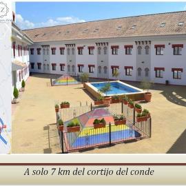 Hotel Reyes Ziries，位于阿尔沃洛特的酒店