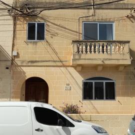 Dynesty B&B，位于比尔泽布贾的酒店