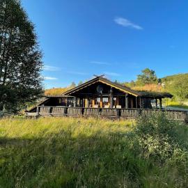 Sundebu, Spacious 5-Bedroom mountain cabin near Ski and Hiking，位于Rauland的酒店