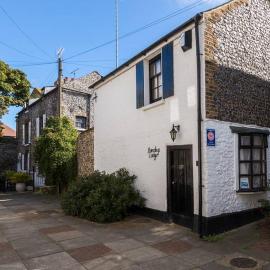 Barnaby's Lodge in Broadstairs - Exclusive unmissable deals! Book now before it's too late!，位于布罗德斯泰的酒店