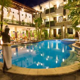Manggar Indonesia Hotel，位于库塔的酒店
