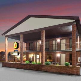 Super 8 by Wyndham Sandusky，位于桑达斯基的酒店