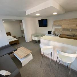 ARD Apartments - Levice，位于莱维采的酒店