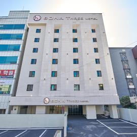 BONATHREE HOTEL，位于釜山的酒店