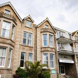 The St Ives Bay Hotel，位于圣艾夫斯的酒店