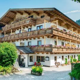 Hotel Schörhof,位于萨菲登安斯泰内嫩米尔的酒店