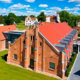 Farmer Hotel Basedow & Spa，位于Basedow的酒店