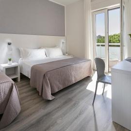 HOTEL ZANARINI in CENTRO a Riccione
