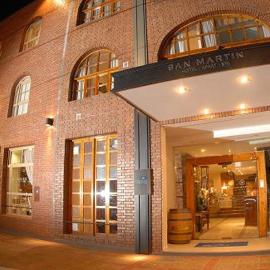 San Martin Hotel y Spa，位于圣拉斐尔的酒店