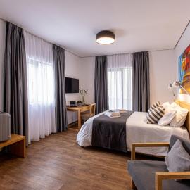 Saint George Boutique Rooms，位于科莫蒂尼的酒店