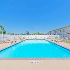 Ramada by Wyndham Vineland Millville Area，位于瓦恩兰的酒店