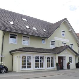 Sonnenhalde Landgasthof Bieg,位于Neuler的酒店
