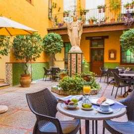 Hostal Loreto，位于德尼亚的酒店