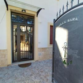 B&B Villa Sara Falconara，位于利卡塔的酒店
