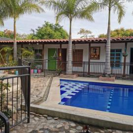 Villa del Sol Hotel & Restaurante，位于比利亚维哈的酒店