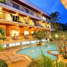 Samui First House Hotel，位于查汶的酒店
