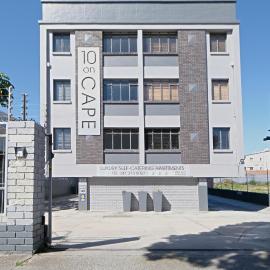 10 on Cape Self Catering Apartments,位于伊丽莎白港的酒店