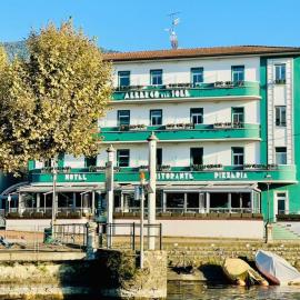 Albergo Del Sole，位于波尔托瓦尔特拉瓦利亚的酒店