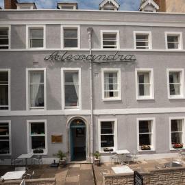 Alexandra Hotel，位于韦茅斯的酒店