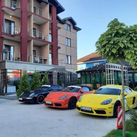 Biruza Club,位于Svyatopetrivske的酒店