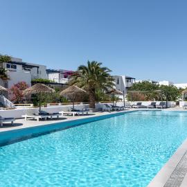 Rivari Santorini Hotel，位于卡马利的酒店