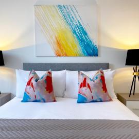 Altitude at Fleet Heights Apartment One，位于弗利特的酒店