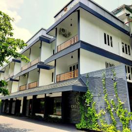Emperor-Hotel Rachana Continental Pvt Ltd,位于Kizhake Chālakudi的酒店