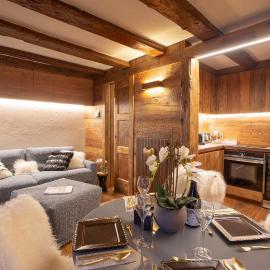 L.A. SUITE Courmayeur，位于库马约尔的酒店