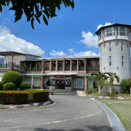 Da Fang Hua Yuan Xiao Homestay，位于凤林镇的酒店