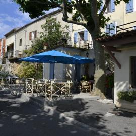 Hotellerie de l'Esplanade，位于Rians的酒店