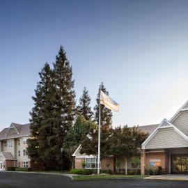 Sonesta ES Suites Fresno,位于弗雷斯诺的酒店