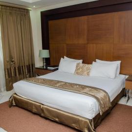Hotel 2001，位于马普托的酒店