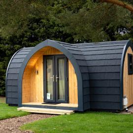 Camping Pods Trevella Holiday Park，位于卡兰斯拓克的酒店