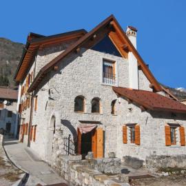 Apartment Albergo Diffuso - Cjasa Ustin-2 by Interhome，位于巴尔奇斯的酒店