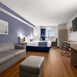 Microtel Inn & Suites Lincoln,位于林垦的酒店