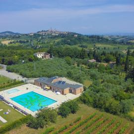 Camping Il Boschetto Di Piemma，位于圣吉米纳诺的酒店