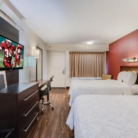 Super 8 by Wyndham Deerfield - Northbrook,位于迪尔菲尔德的酒店