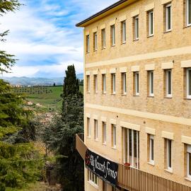 Villa Nazareth Fermo，位于费尔莫的酒店