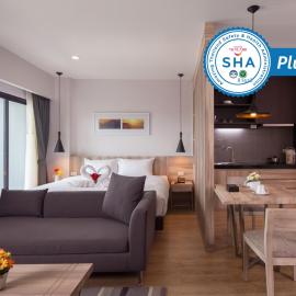 The Canal 304 Hotel and Residence，位于Si Maha Phot的酒店
