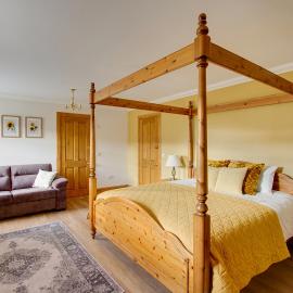 Home Farm B&B - Sunflower Room，位于弗福尔的酒店
