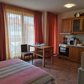 Studio in Murphys Lodge，位于班斯科的酒店
