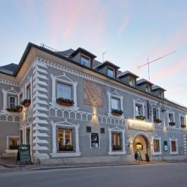 Hotel Restaurant DAS RÖSSL，位于温蒂加斯顿的酒店