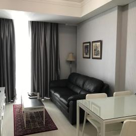 Luxury 2 BR Condo at Casa Grande Residence - Kasablanka Mall，位于雅加达的酒店