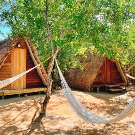 La Aldea Holbox Cabañas y Camping，位于奥尔沃克斯岛的酒店