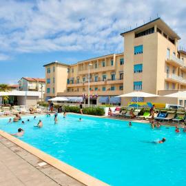 Hotel Stella Marina，位于切齐纳码头的酒店