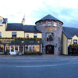 Walsh's Hotel and Apartments，位于Maghera的酒店