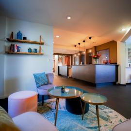 Travel Hotel Kruisem，位于克鲁斯豪坦的酒店