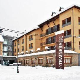 Apartaments Trainera，位于埃斯特里-德阿内乌的酒店