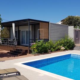 Mobile homes Suha Punta，位于拉布的酒店
